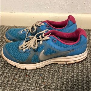 pink and blue womens nike shoes
